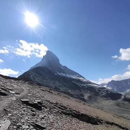 Lonys Wanderlust Nahe Zermatt Dom wakacyjny