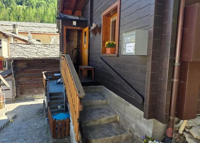 Lonys Wanderlust Nahe Zermatt Dom wakacyjny St. Niklaus