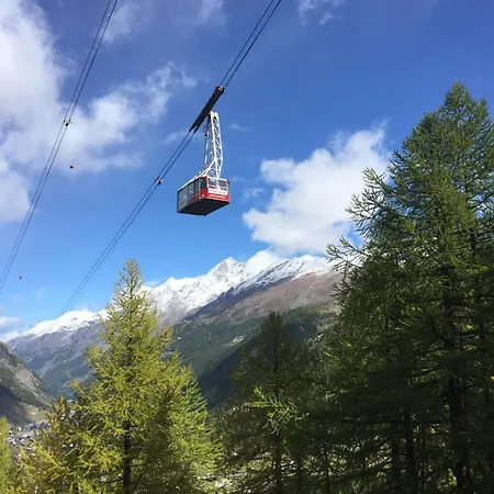 Lonys Wanderlust Nahe Zermatt *